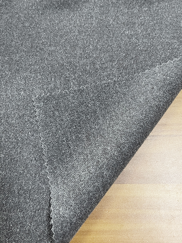 BØRSTET VÆVET AH-47780 70%T+28%R+2%SP Rynke- og slidbestandigt, blødt at røre ved