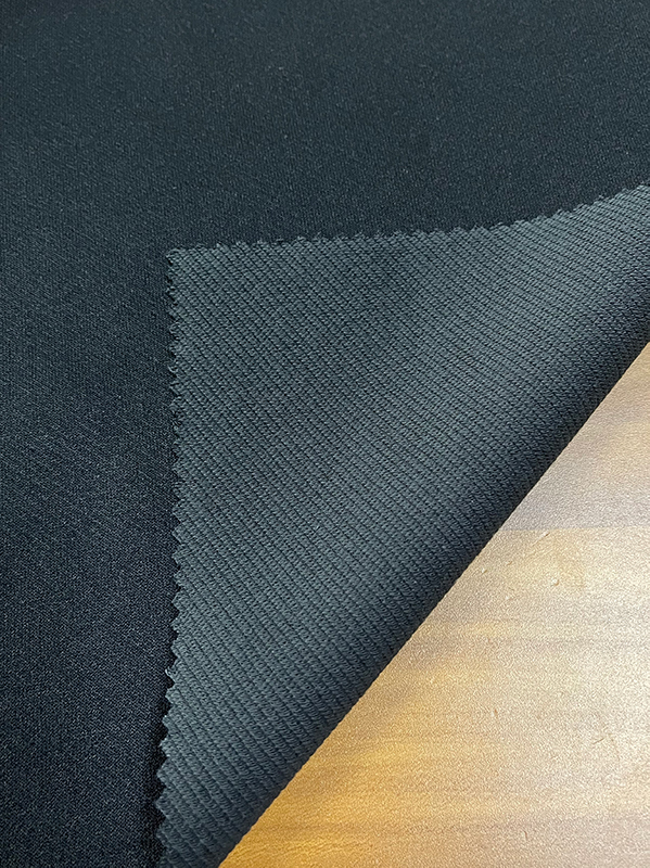 DOBBELT STRIK AH-21886 49%T+34%C+17%R Blødt, hygroskopisk og åndbart med fremragende elasticitet, strækbarhed og produktivitet DOBBELT STRIK AH-21886 49%T+34%C+17%R Blødt, hygroskopisk og åndbart med fremragende elasticitet, strækbarhed og produktivitet